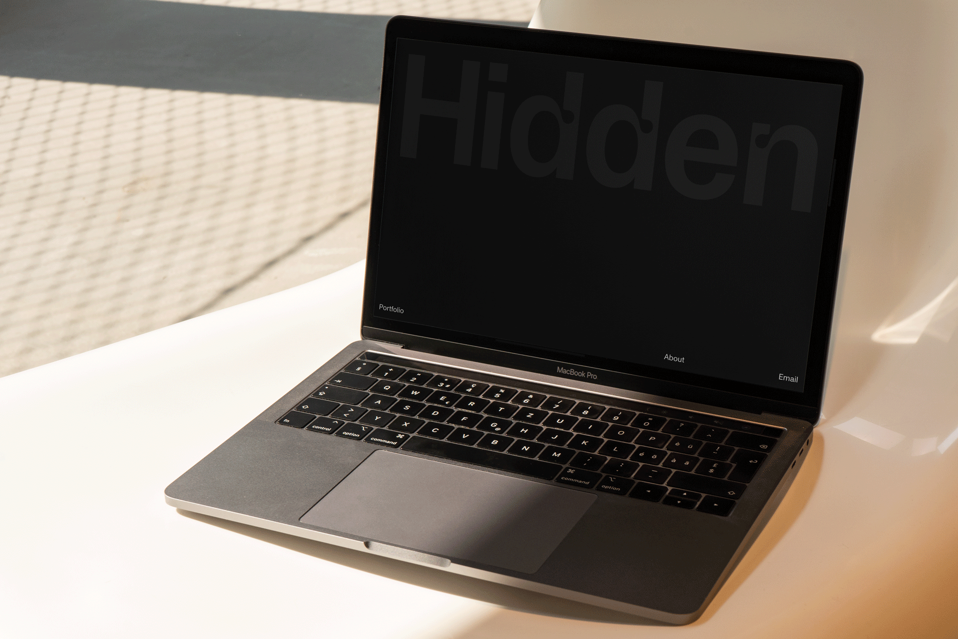 Hidden-Ventures-Laptop2-Mockup